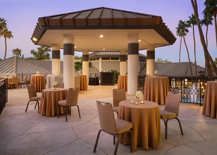 Delta By Marriott Phoenix Hotel