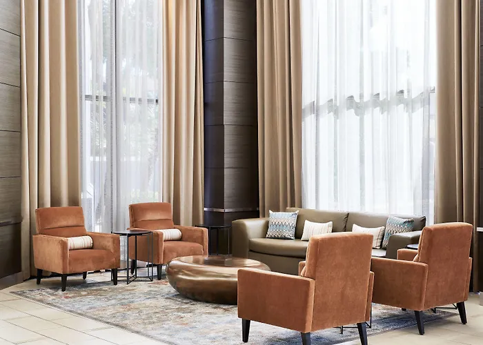 Delta By Marriott Phoenix Hotel 3*
