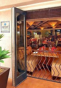 Delta By Marriott Phoenix Hotel 3*